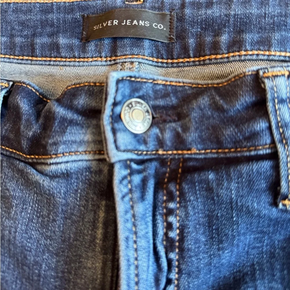 Silver Jeans - Picture 3 of 6